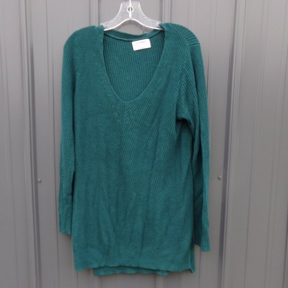 Old Navy Green V-neck Long Sleeve Knit Sweater- Size L - Picture 1 of 3